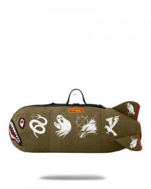 Green Sprayground Call Of Duty Shark Torpedo Duffle Bags | 58672-GXUE