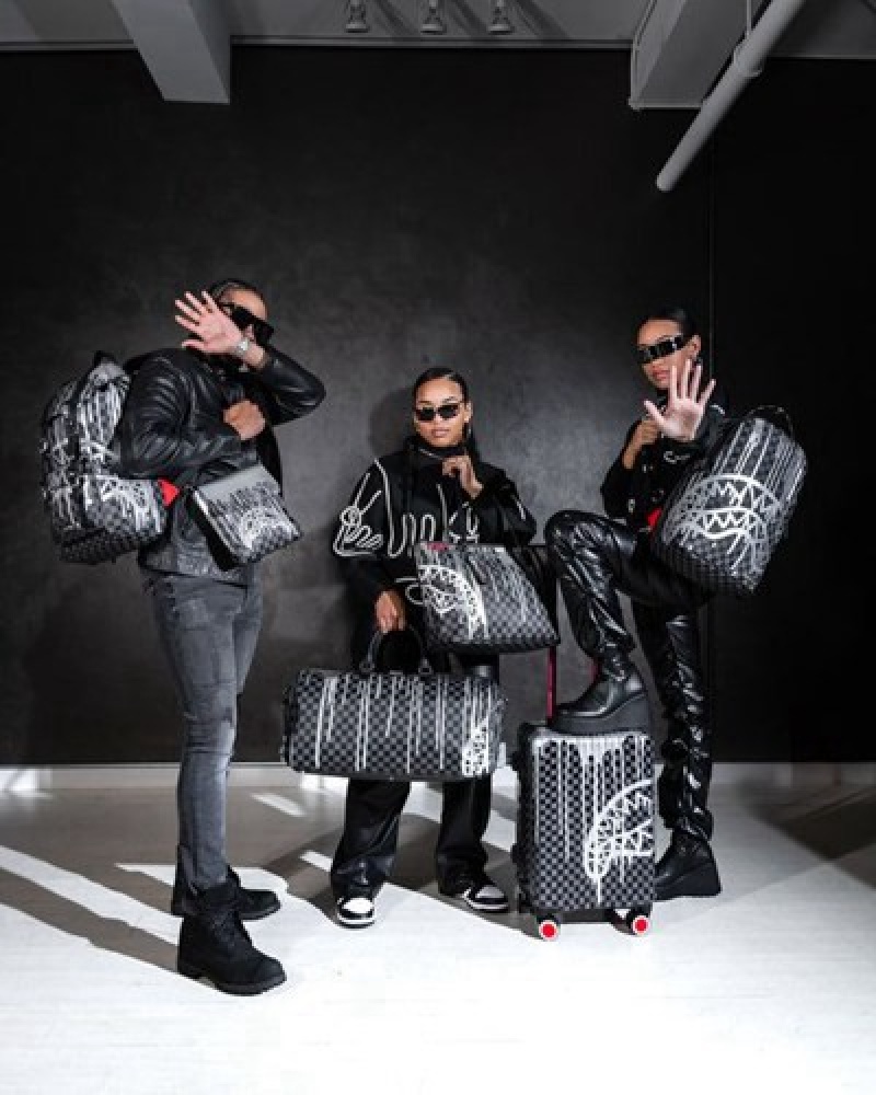 Black Sprayground Chateau Ghost Duffle Bags | 19425-FNPD