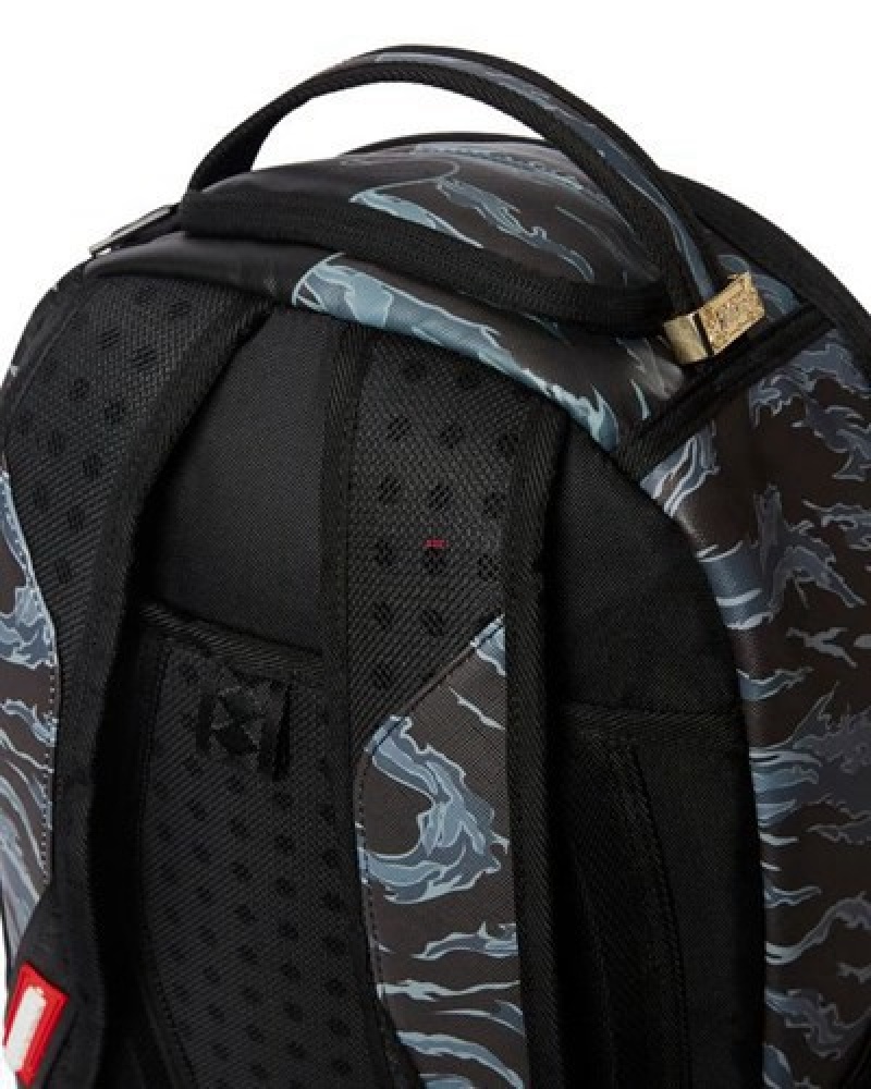 Black Sprayground Dazed And Shark (Dlxv) Backpacks | 24315-SIYE