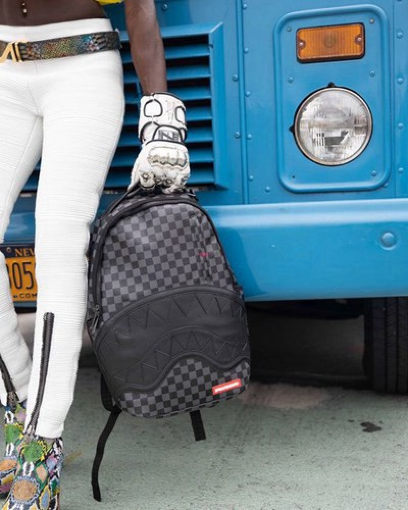 Black Sprayground Henny Dlx Backpacks | 79041-CSKI