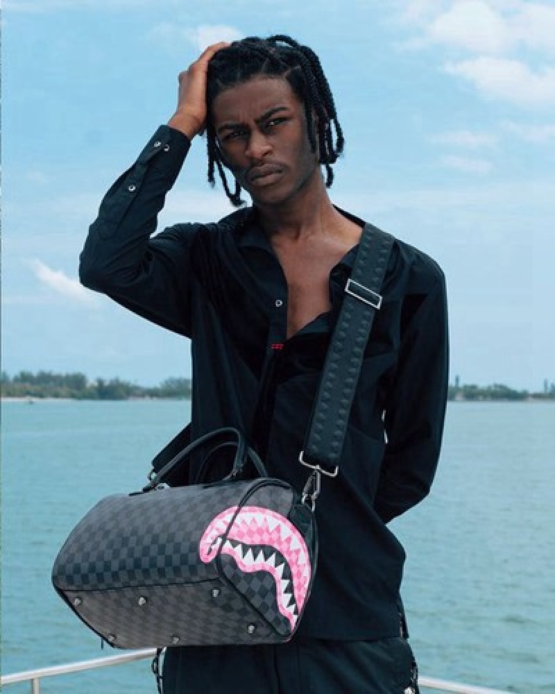 Black Sprayground Sharks In Candy Mini Duffle Bags | 82635-REKN