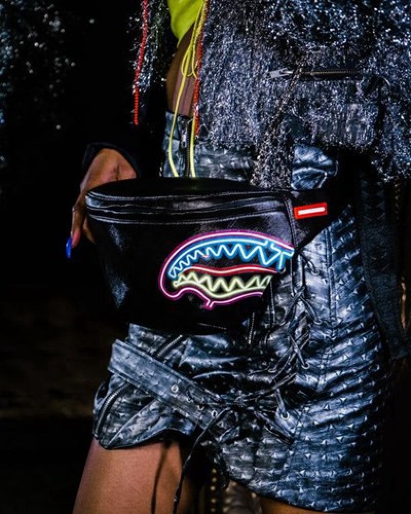 Black Sprayground Sharks In Paris Glow Savvy Crossbody Bags | 04962-PGTY