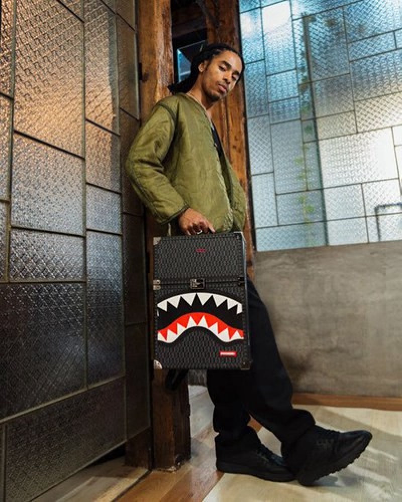 Black Sprayground Spraygatti Revv Chaturanga Shark 1900 Backpacks | 91450-XYIA