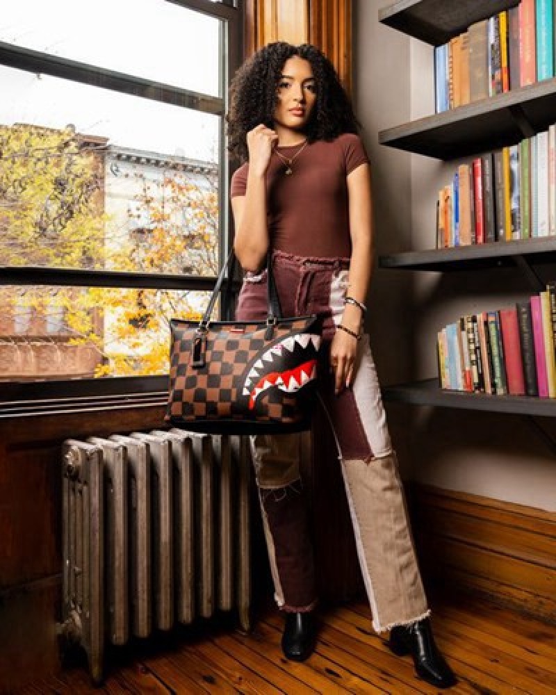 Black / Brown Sprayground Sharks In Paris Vanquish Tote Bags | 16745-SNVL