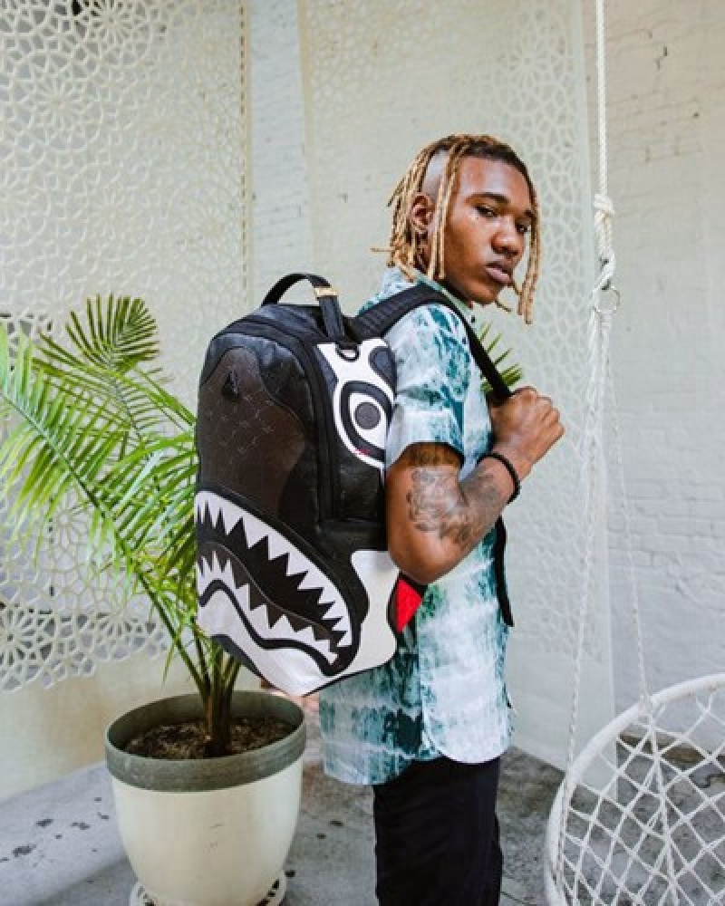 Black / White Sprayground V.V.I.P. (Dlxv) Backpacks | 98124-EMWL