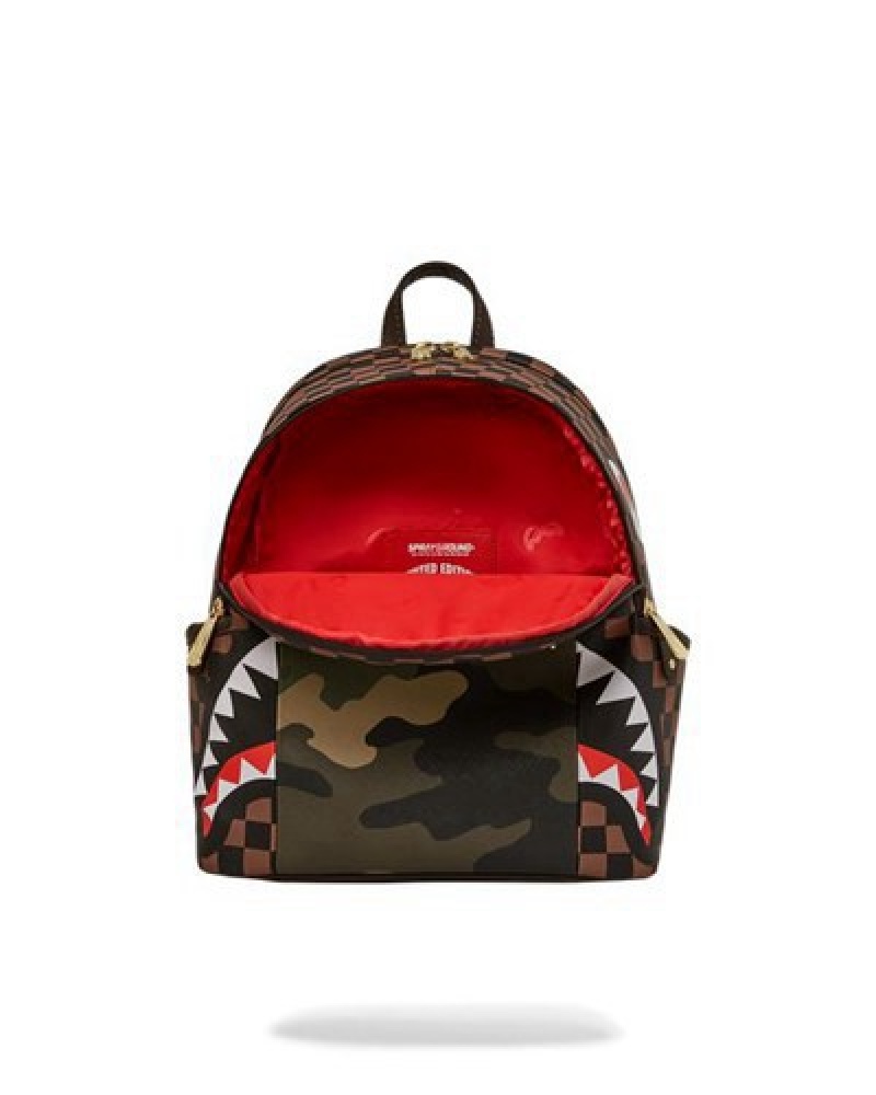 Brown Sprayground Exterior Gold Zip Pocket Sharks In Paris Savage Backpacks | 06475-XBWU