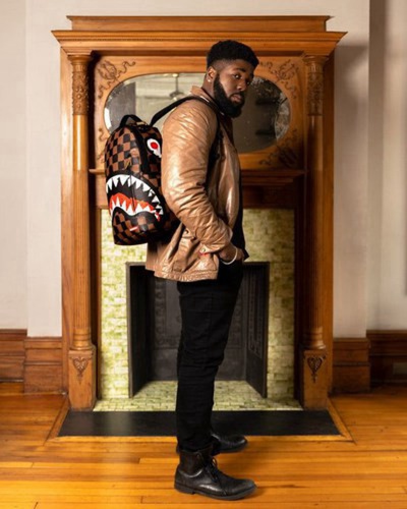 Brown Sprayground Sharks In Paris Vanquish (Dlxv) Backpacks | 59384-JTDZ