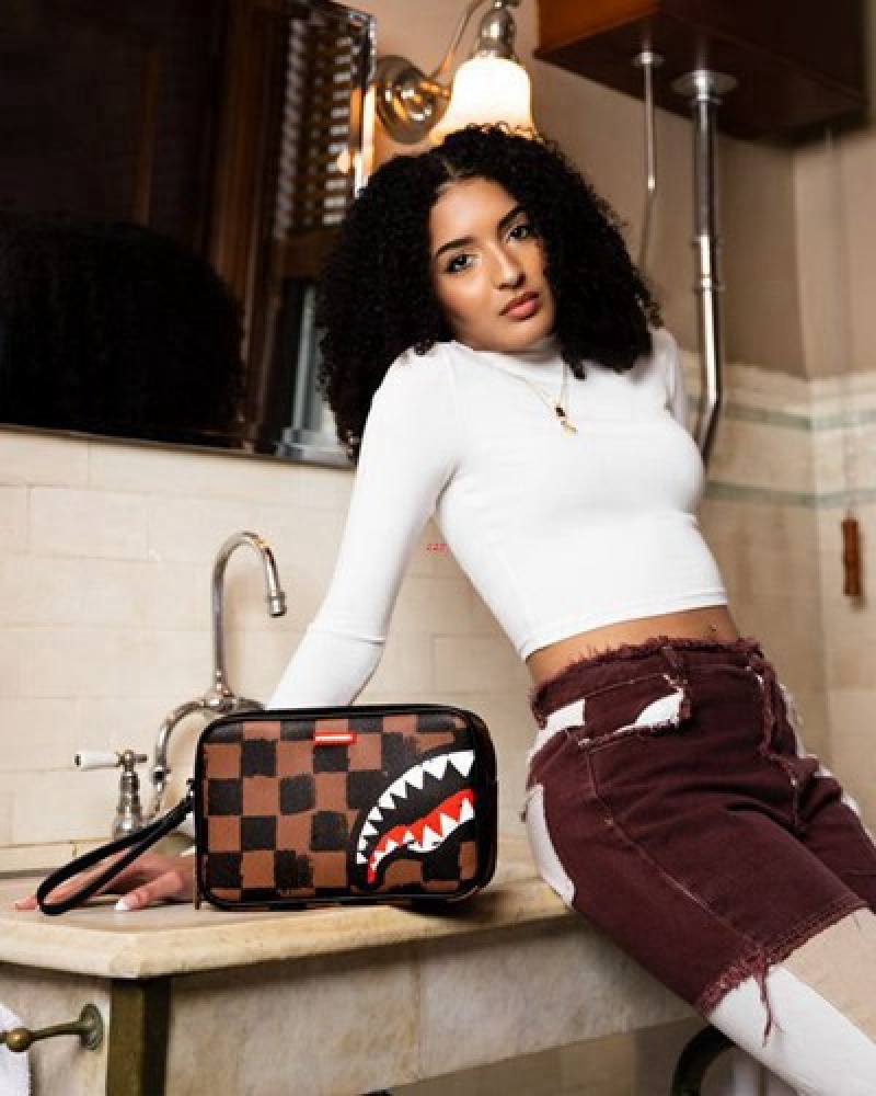 Brown Sprayground Sharks In Paris Vanquish Bags | 86591-IJKG