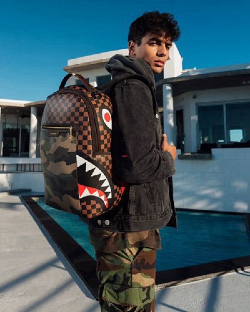 Camo Sprayground Exterior Gold Zip Pocket Sharks In Paris (Dlxv) Backpacks | 42861-QRAF