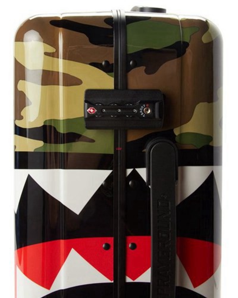 Camo Sprayground Sharknautics (Camo) 21.5 Carry-on Luggage | 25430-AGTK