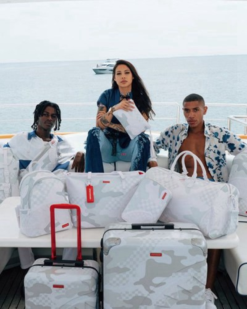 White Sprayground 3am Le Blanc Duffle Bags | 81706-UGJB