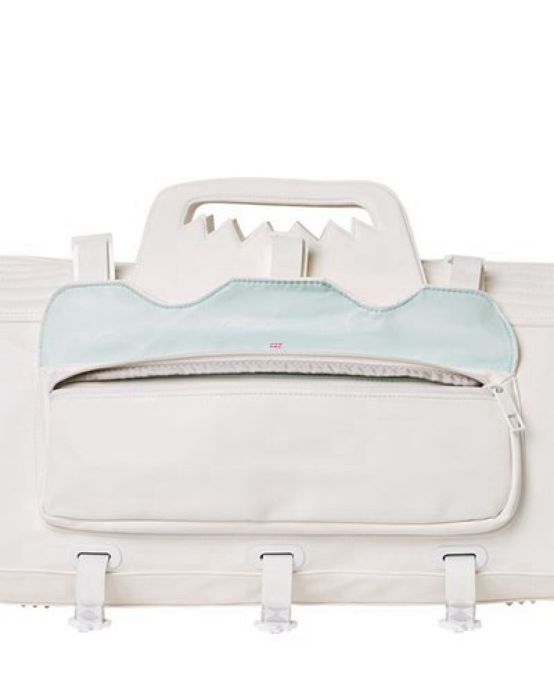 White Sprayground Future Traveler Cargo Duffle Bags | 93452-STFC