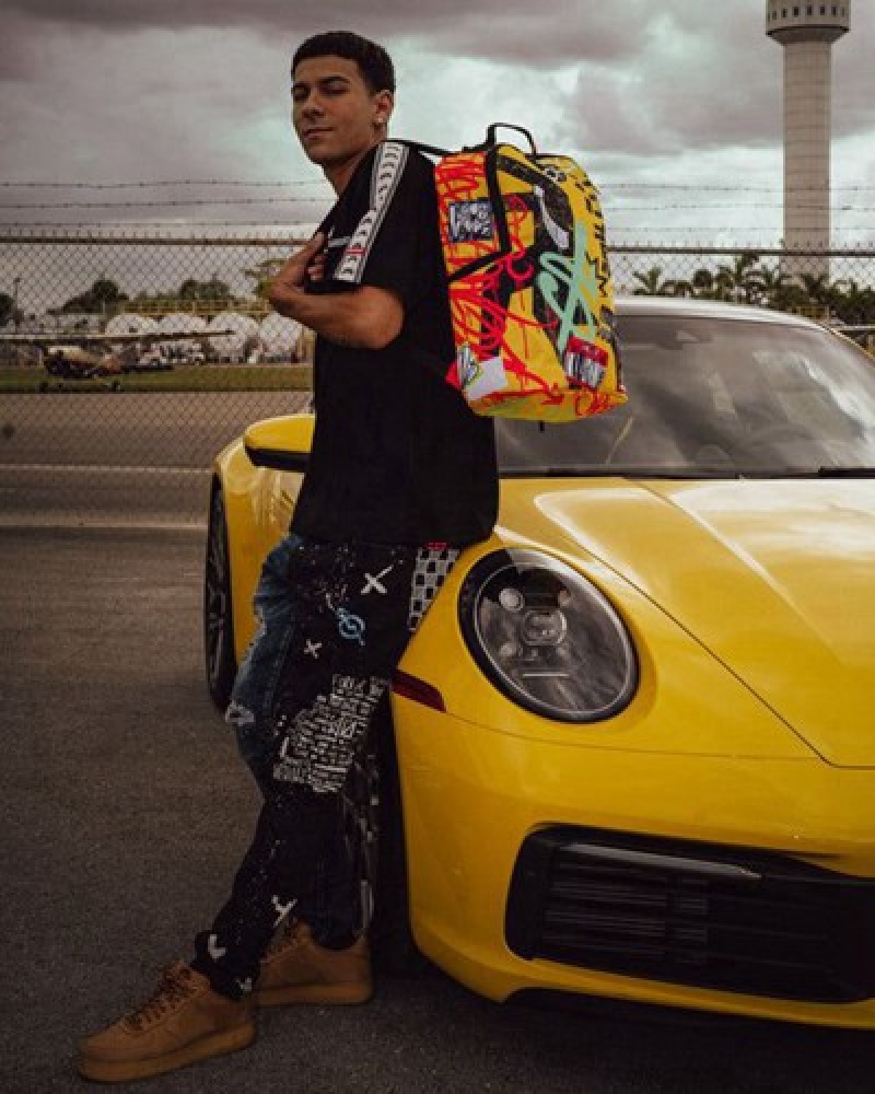 Yellow Sprayground Off The Leash スプレーグラウンド (Dlxr) Backpacks | 29015-YHGR